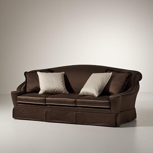 Диван OAK MG3064 Epoca: Contemporanea Период: Современный Классический стиль