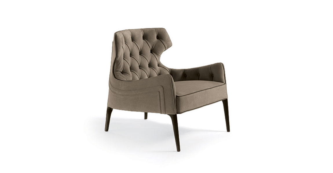 Кресло Vittoria Frigerio Piola Capitonné